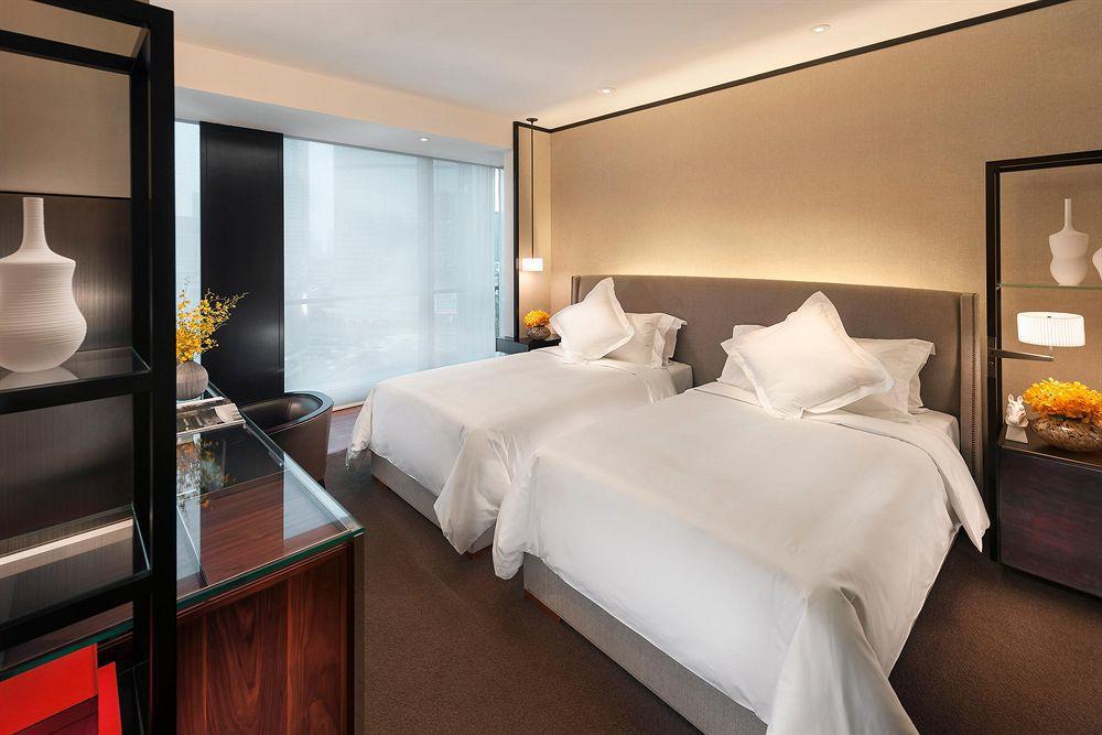 Mandarin Hotel Kanton Exterior foto