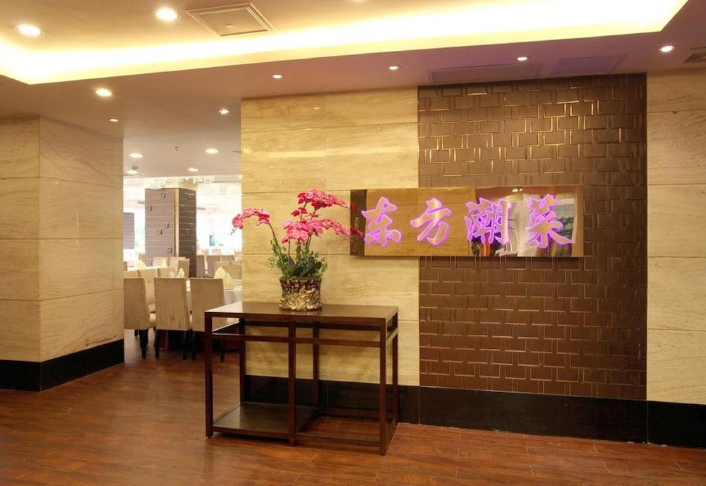Mandarin Hotel Kanton Exterior foto